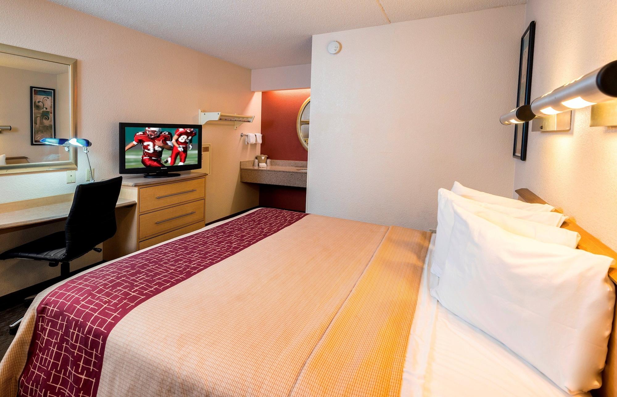 Red Roof Inn Buffalo - Hamburg/ I-90 Exterior photo